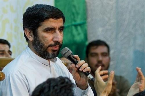 مهدی سلحشور در حسینیه فاطمیون مدیحه سرایی می کند