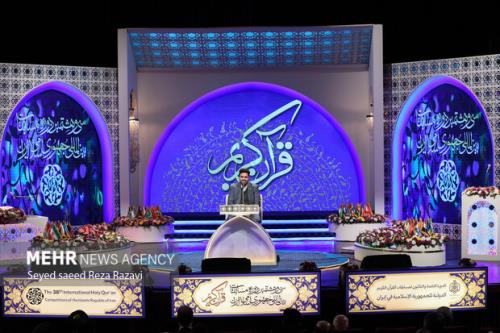 10شرکت کننده در شب نخست مسابقات بین المللی قرآن به رقابت پرداختند