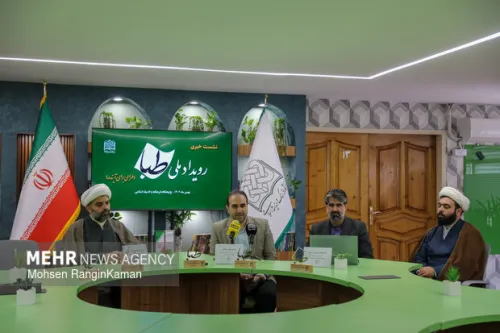 ارزیابی و پشتیبانی از ایده های خلاقانه طلاب در طبا عرضه ۷۰۰ طرح