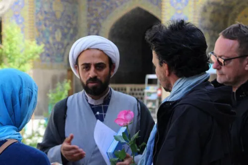 پیوند نسل جوان با معارف اصیل، راه کاهش مشکلات اجتماعی است