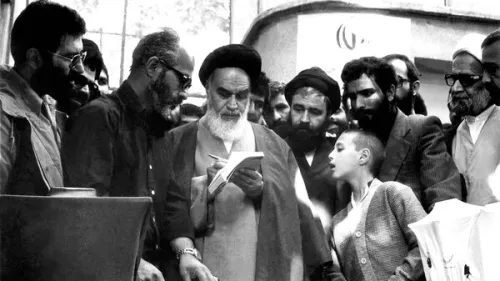 غزل هایی که تصویر آشنای امام را به هم می زنند