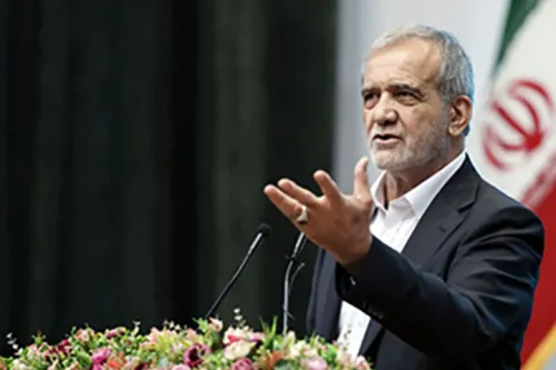 رهبر شهید وحدت اسلامی را اصلی راهبردی برای عزت، استقلال می دانستند