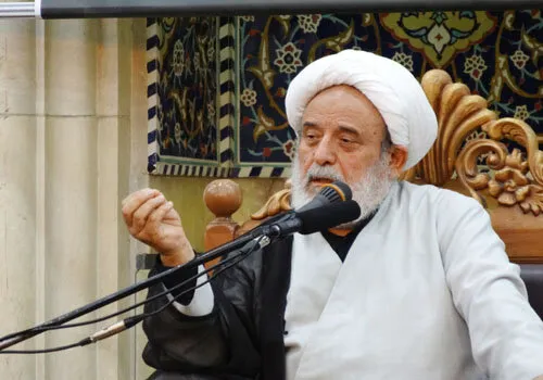 ببینید تفسیر حکیم چه طور پایش به منبرهای ترکیه باز شد؟