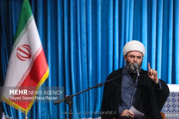 وحدت یعنی هم بستگی آرا و سلایق متفاوت حول محور امام