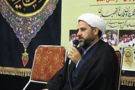 توانمندی های آمریكا مانند شیطان مبتنی بر وهم و خیال است