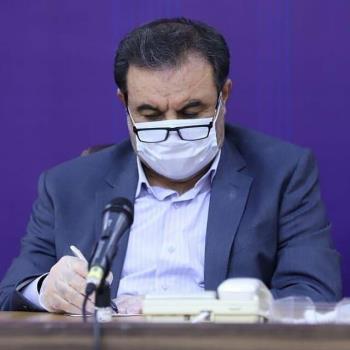 حجاب و عفاف به رشد و تعالی جامعه كمك می نماید